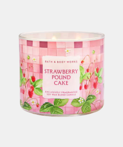 Bath and Body Works • Strawberry Pound Cake Vela 3 mechas