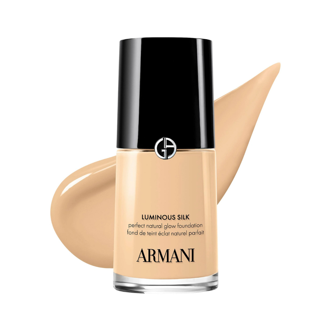Armani Beauty Luminous Silk Natural Glow Blurring Liquid Foundation with 24 Hour Wear - Imagen 3